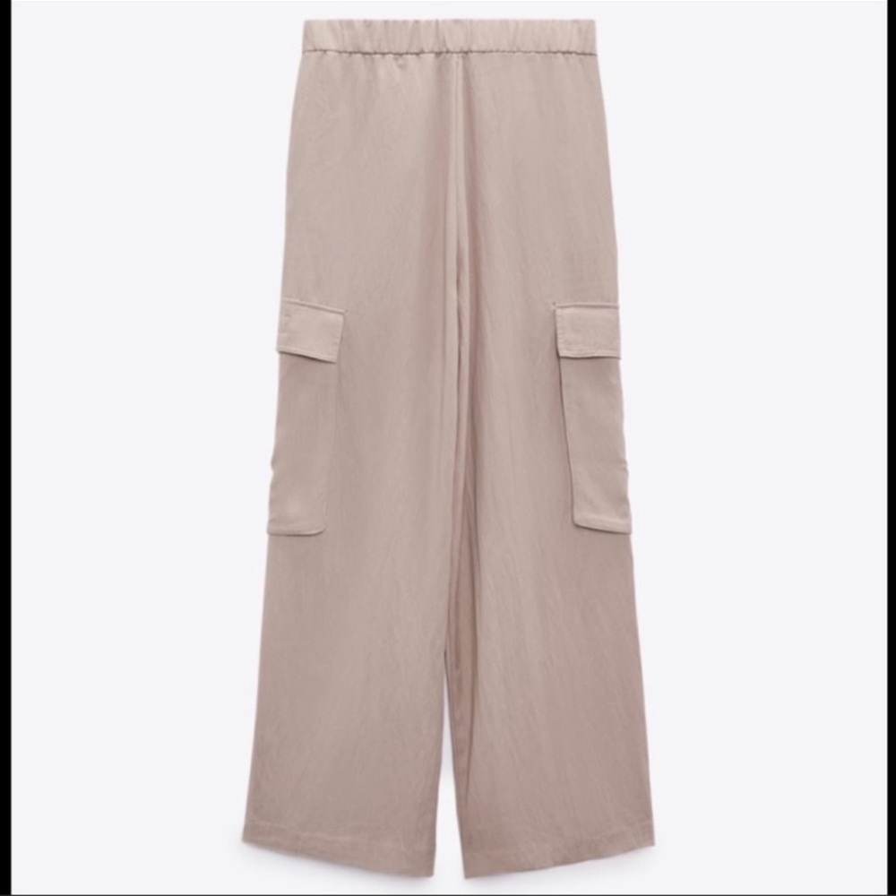Zara cargo pants with asymmetric front